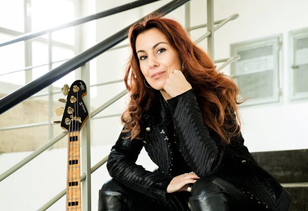 Prince-bassist møder musikelever i Galten